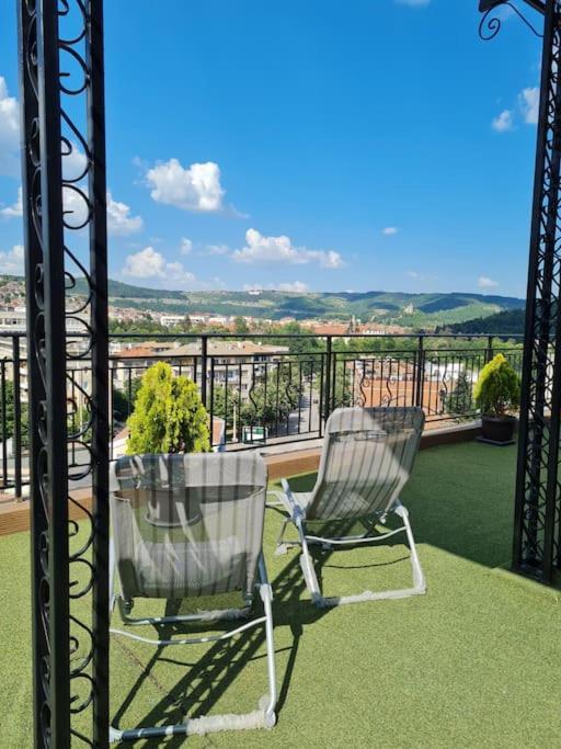 Unique Studio- Great Balcony And View! Parking Possibility! Veliko Tárnovo Exterior foto