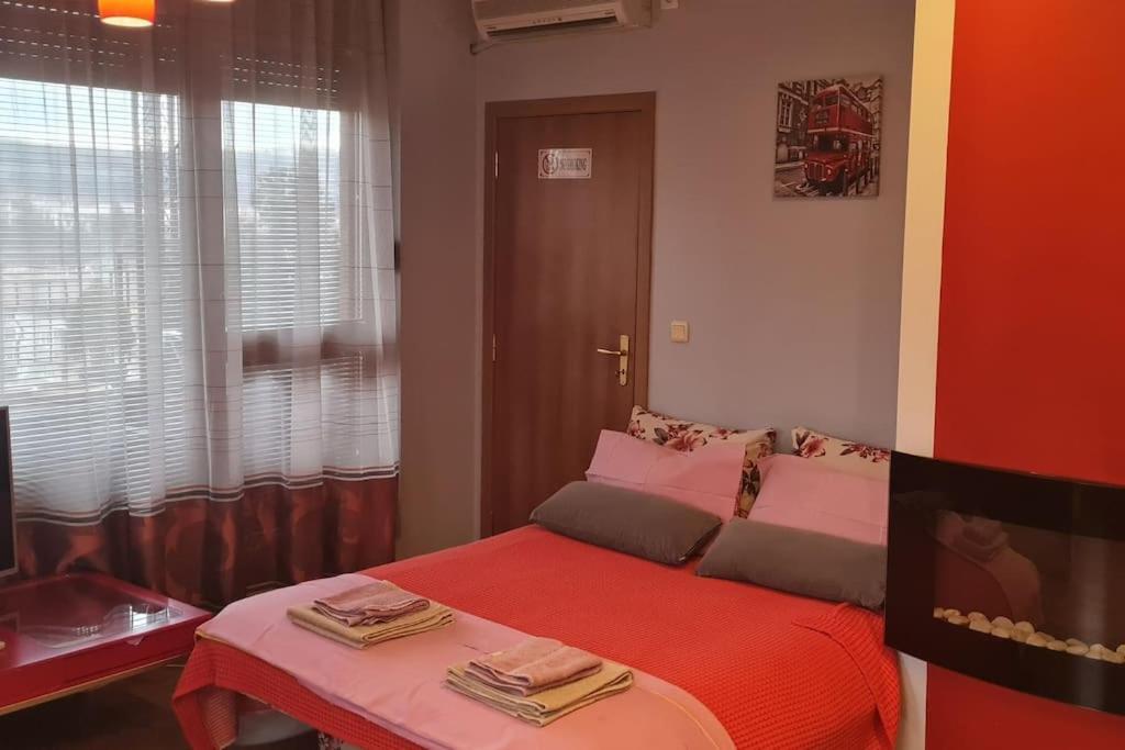 Unique Studio- Great Balcony And View! Parking Possibility! Veliko Tárnovo Exterior foto